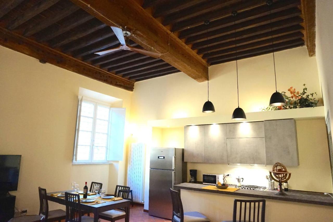 L'Antica Dimora Di Bill Apartment ลุคคา ภายนอก รูปภาพ